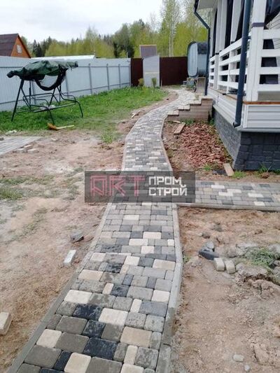 Укладка тротуарной плитки Старый город (серый, черный, белый)